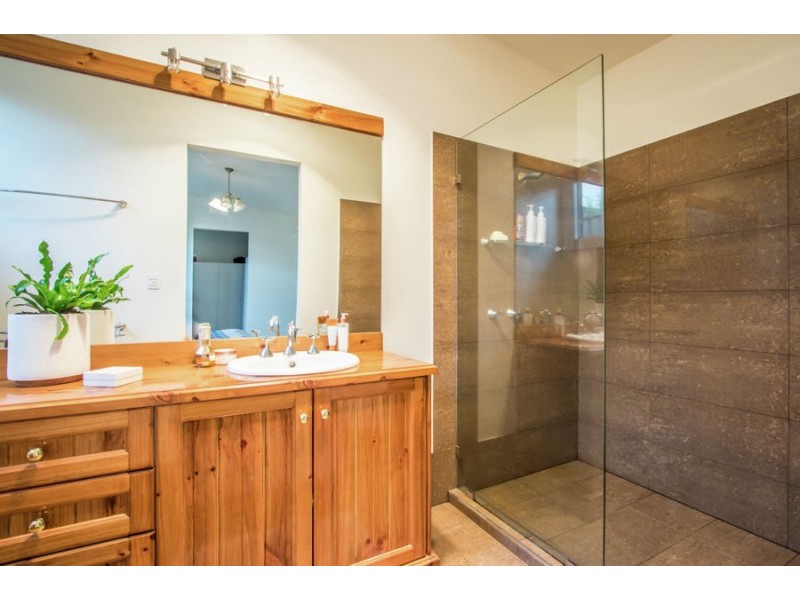 9 Kyrenia Court, Mount Gambier SA 5290