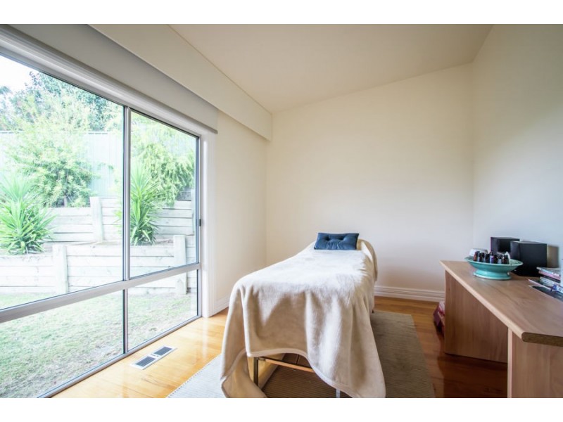 9 Kyrenia Court, Mount Gambier SA 5290