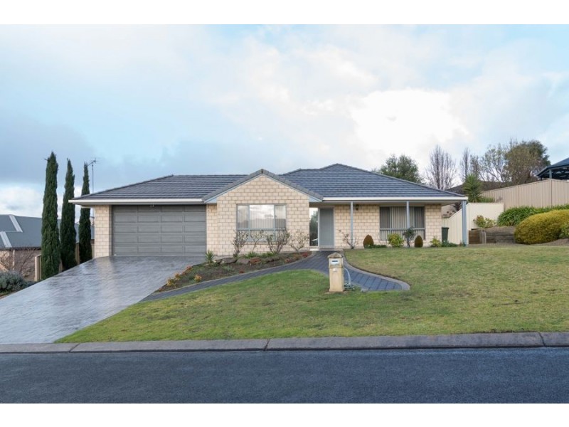 18 Dalkeith Drive, Mount Gambier SA 5290