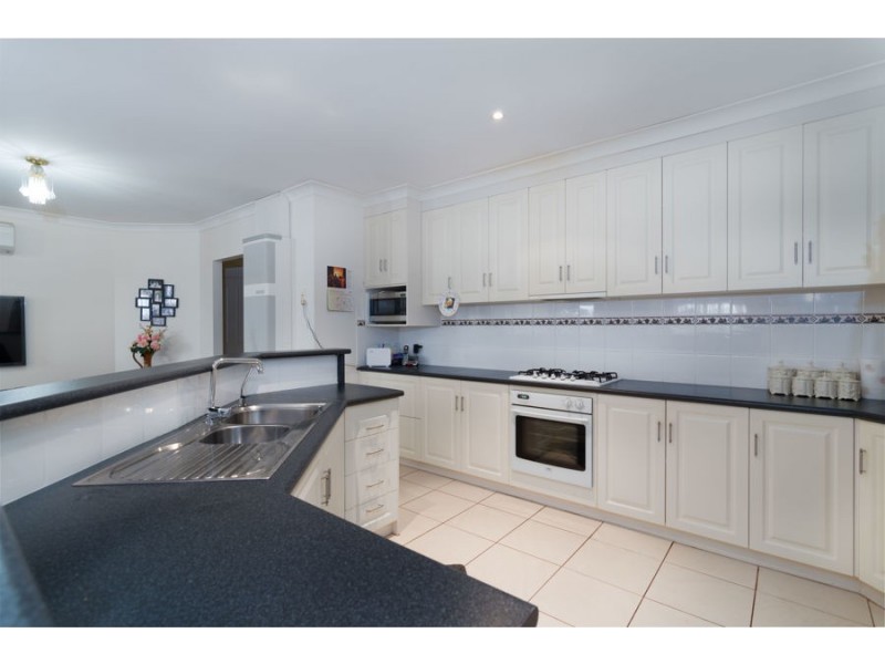 18 Dalkeith Drive, Mount Gambier SA 5290