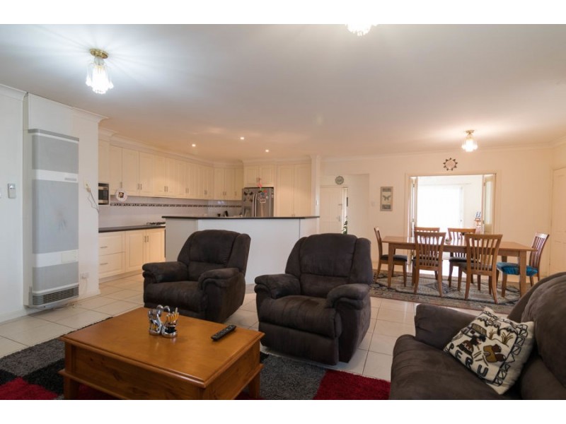 18 Dalkeith Drive, Mount Gambier SA 5290