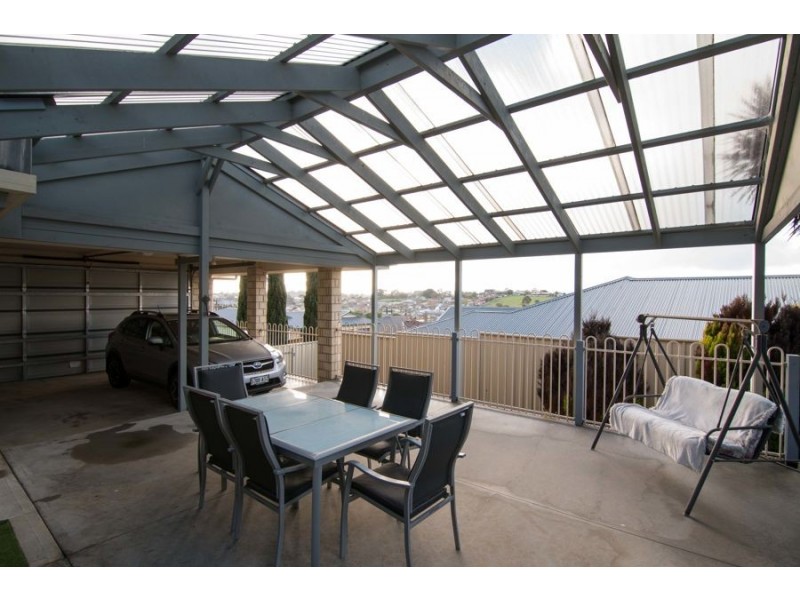 18 Dalkeith Drive, Mount Gambier SA 5290