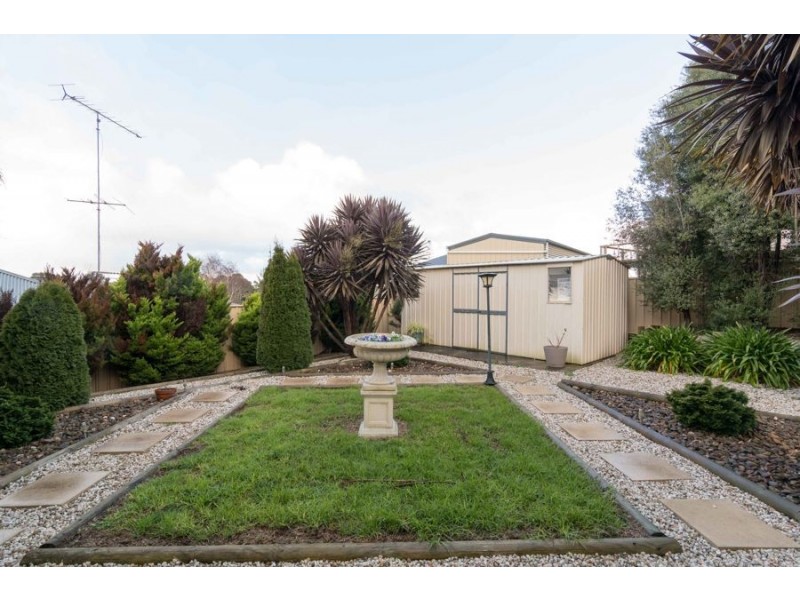 18 Dalkeith Drive, Mount Gambier SA 5290