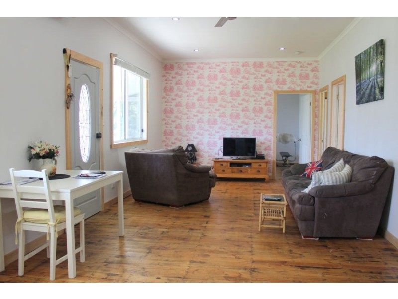 33984 Princes Highway, Compton SA 5291