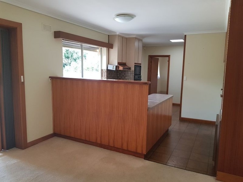 2 Coora Avenue, Mount Gambier SA 5290