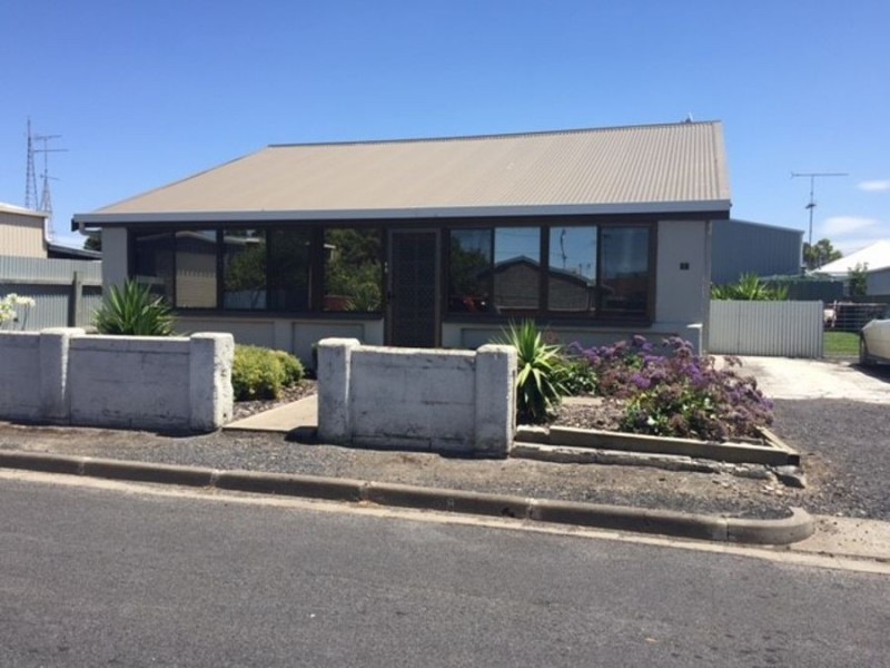 68 Church Street, Port Macdonnell SA 5291