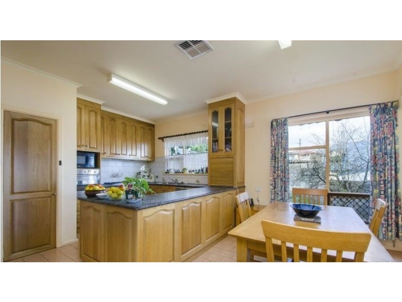 12 Hakea Street, Mount Gambier SA 5290