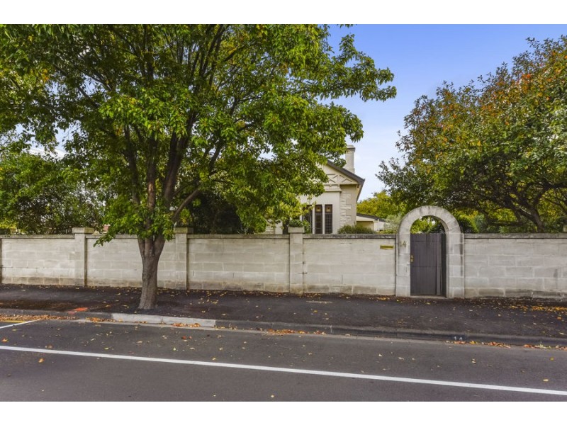 14 Wehl Street South, Mount Gambier SA 5290