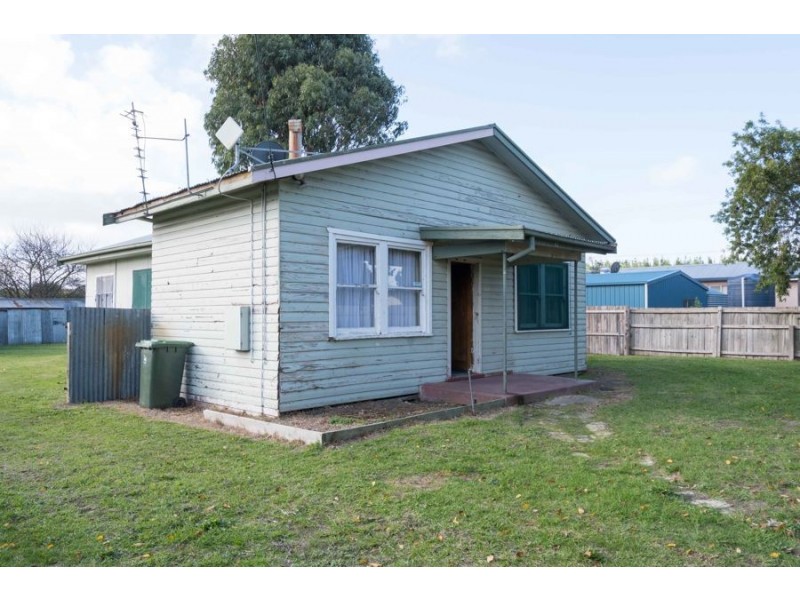 11 Peake Terrace, Nangwarry SA 5277