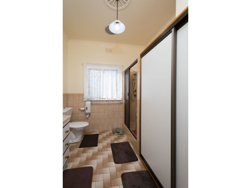 25 Gwendoline Street, Mount Gambier SA 5290