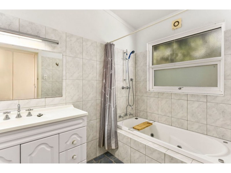 13A Boomerang Avenue, Mount Gambier SA 5290