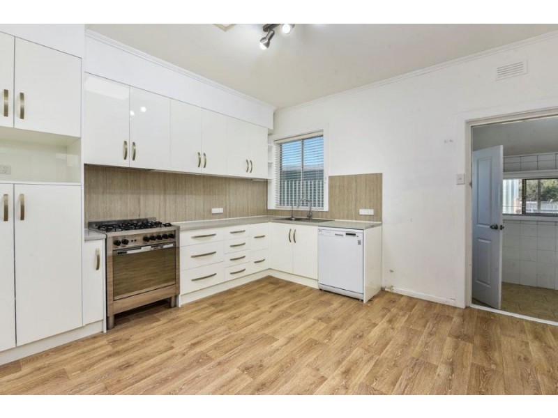 16 Newton Crescent, Mount Gambier SA 5290