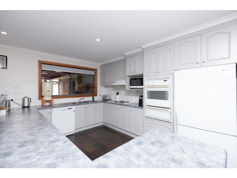 5 Tallarook Court, Mount Gambier SA 5290