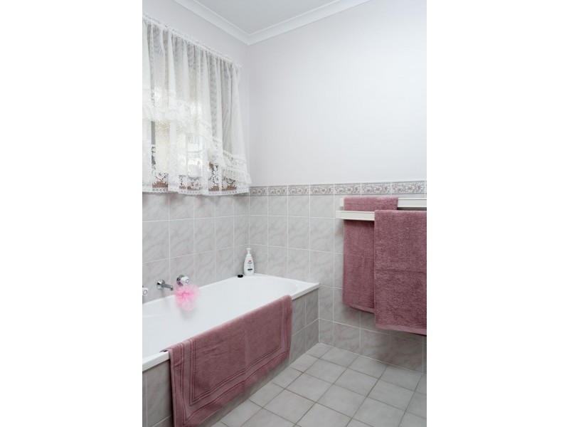 5 Tallarook Court, Mount Gambier SA 5290