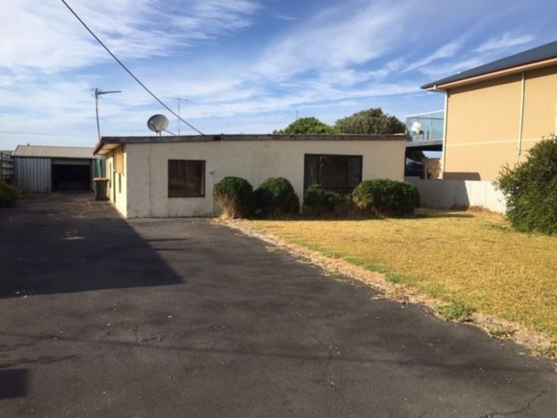 11 Compton Street, Port Macdonnell SA 5291