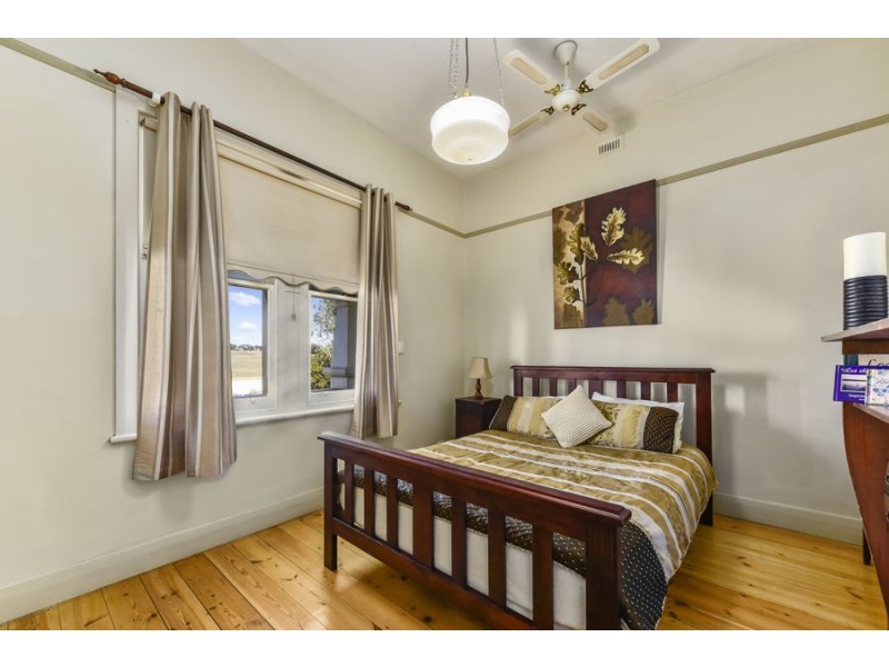 161 Lake Terrace East, Mount Gambier SA 5290