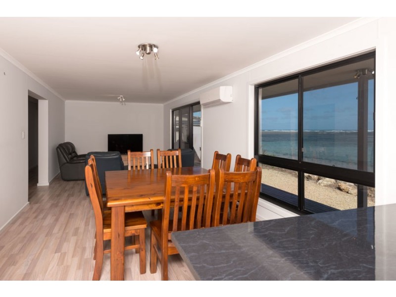 18 Newton Road, Pelican Point SA 5291