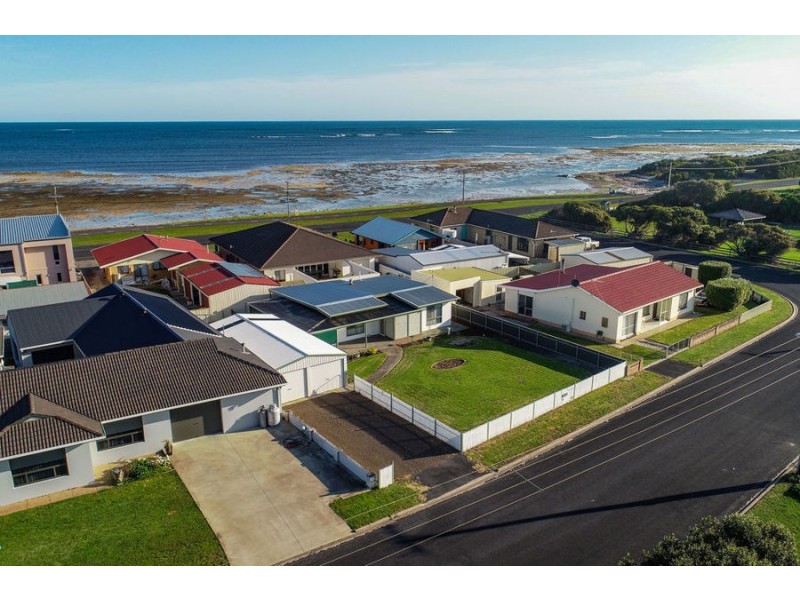 53 Compton Street, Port Macdonnell SA 5291
