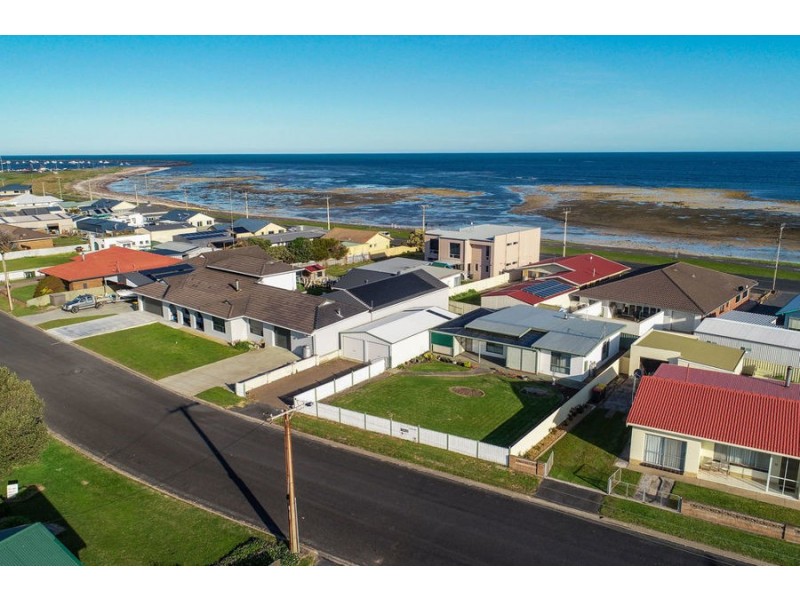 53 Compton Street, Port Macdonnell SA 5291