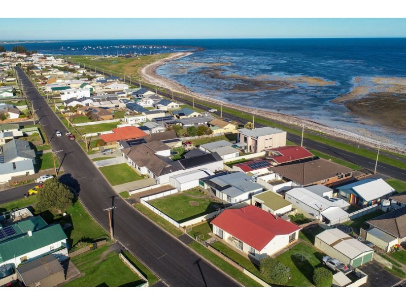 53 Compton Street, Port Macdonnell SA 5291