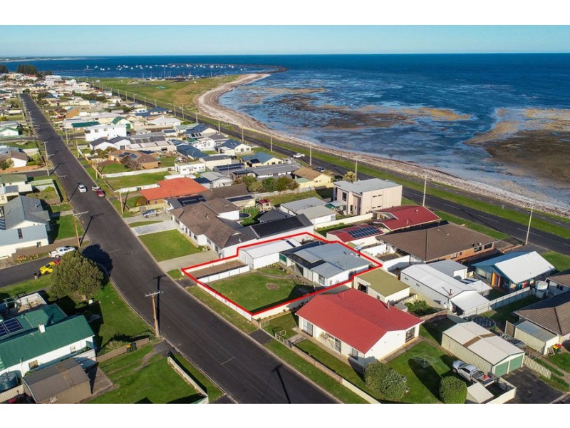 53 Compton Street, Port Macdonnell SA 5291