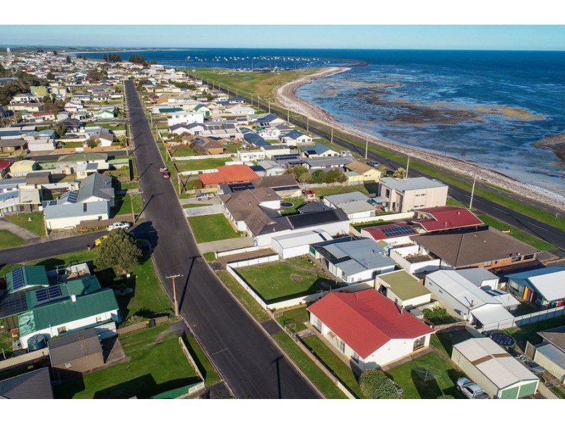 53 Compton Street, Port Macdonnell SA 5291