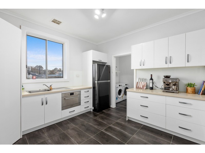 5 Barrett Avenue, Mount Gambier SA 5290