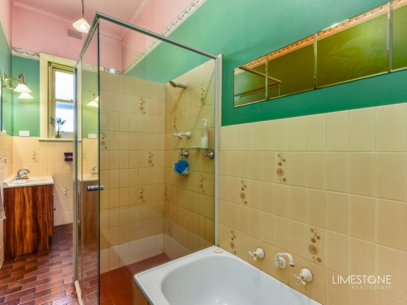 161 Lake Terrace East, Mount Gambier SA 5290