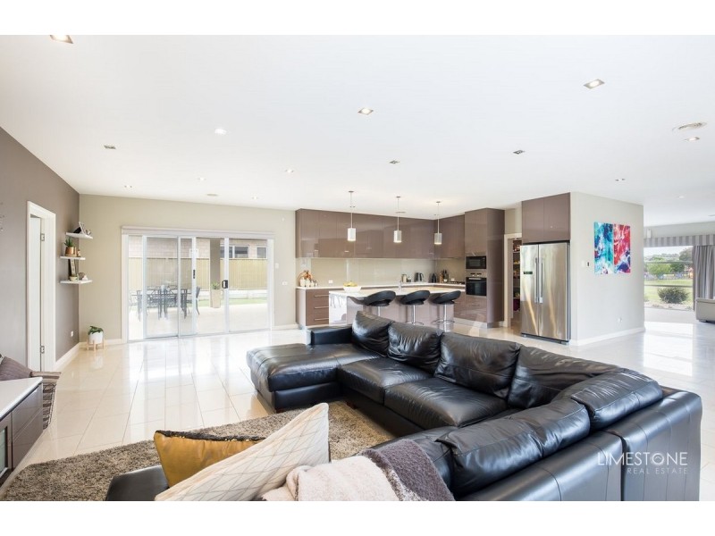 15 Redwood Avenue, Mount Gambier SA 5290