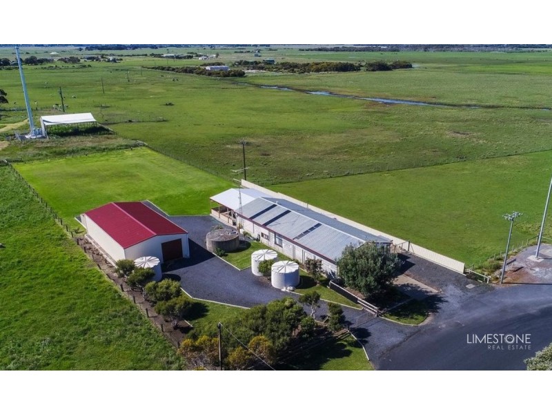 4 Irven Street, Port Macdonnell SA 5291