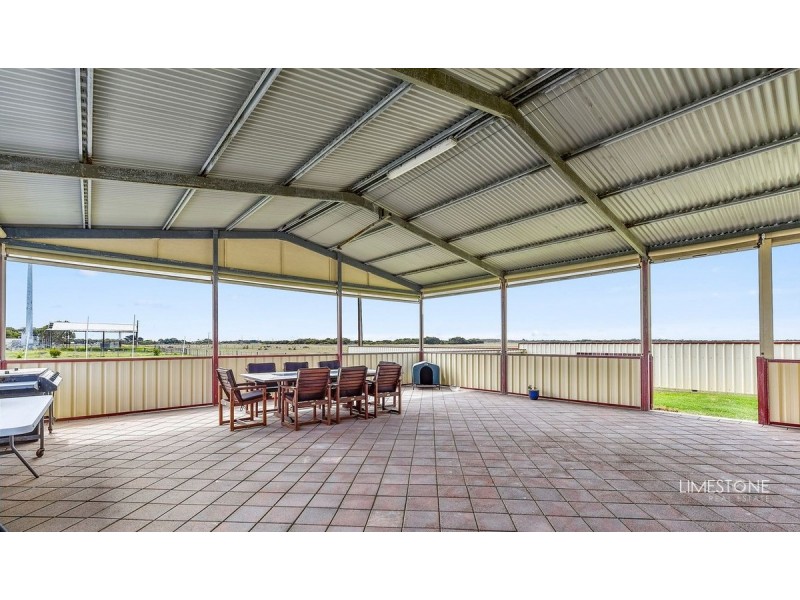 4 Irven Street, Port Macdonnell SA 5291