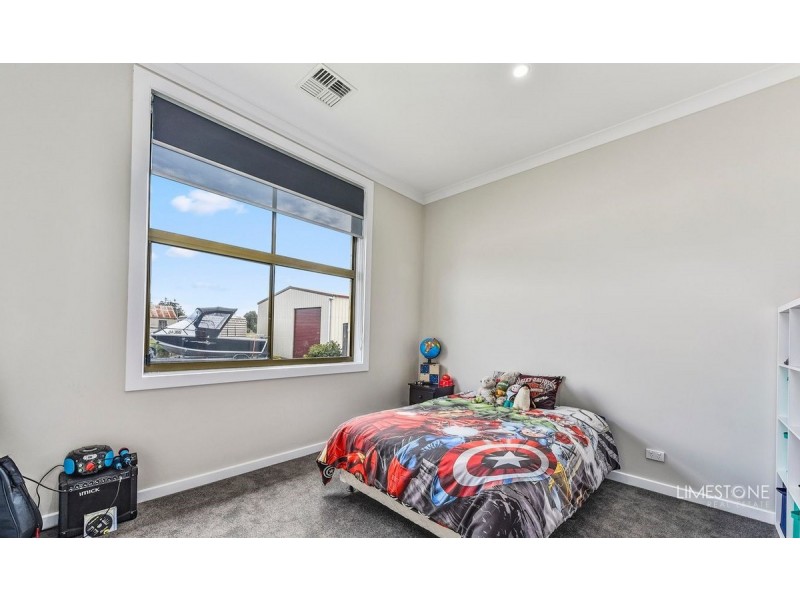 4 Irven Street, Port Macdonnell SA 5291