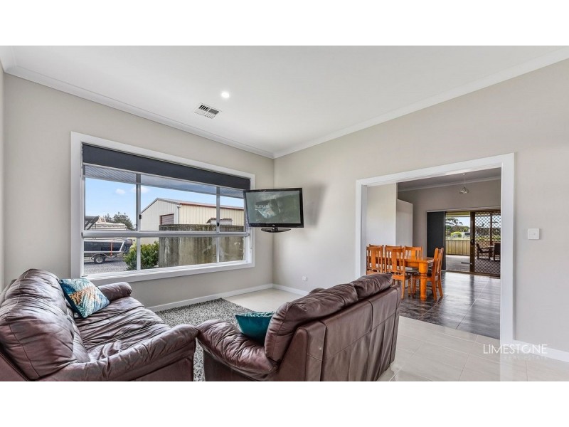 4 Irven Street, Port Macdonnell SA 5291