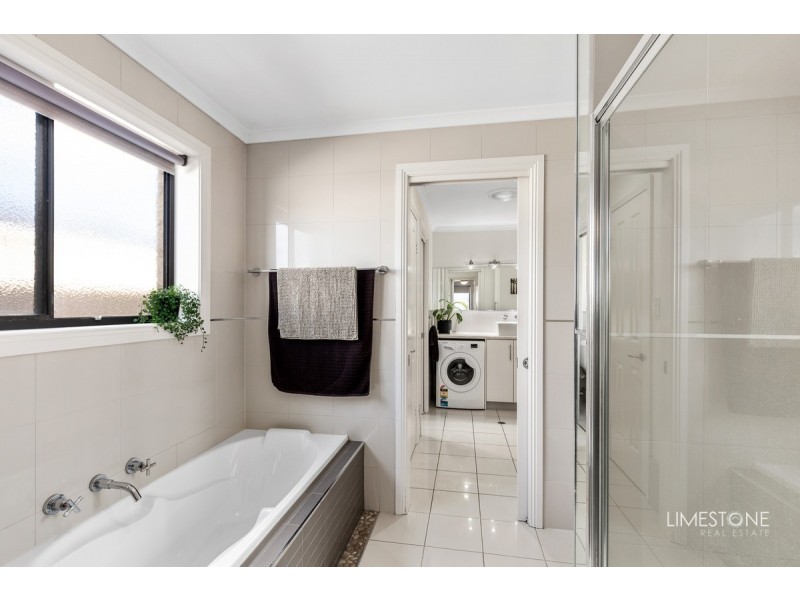 8 Queens Court, Mount Gambier SA 5290