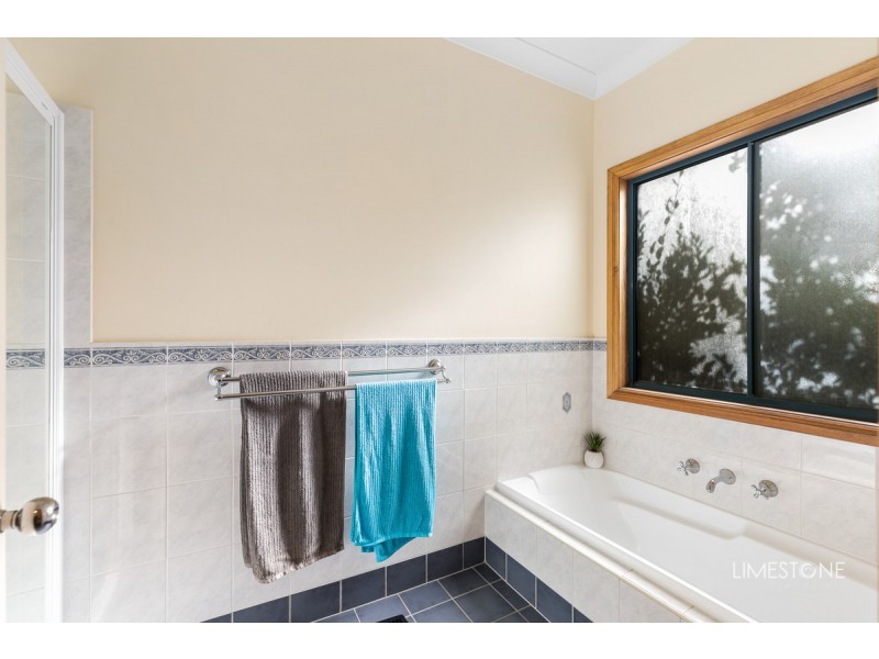 56 Acacia Street, Mount Gambier SA 5290