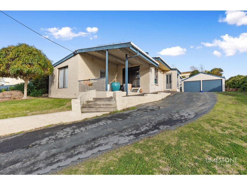 2 Boandik Terrace, Mount Gambier SA 5290