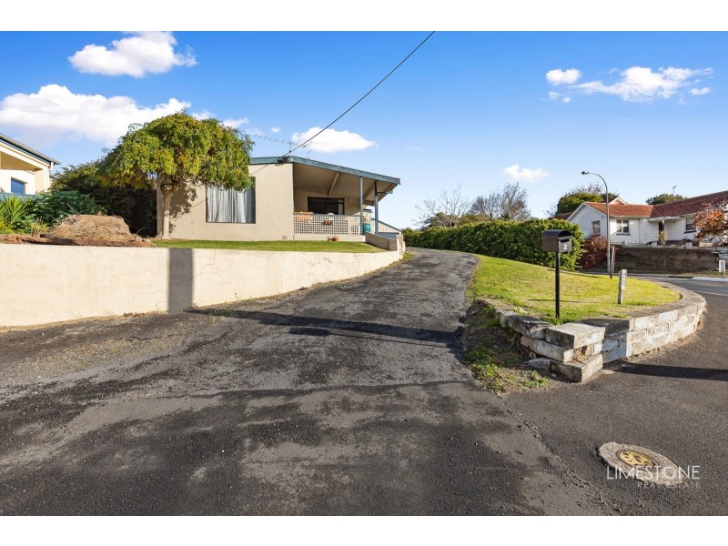 2 Boandik Terrace, Mount Gambier SA 5290