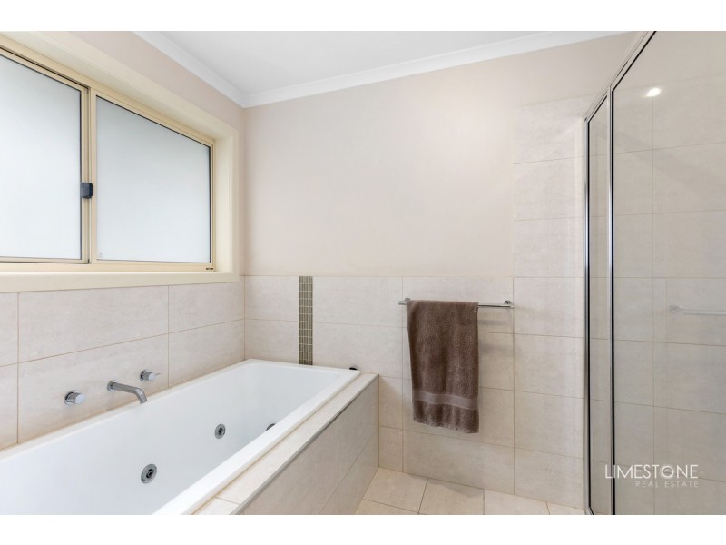 12 Queens Court, Mount Gambier SA 5290