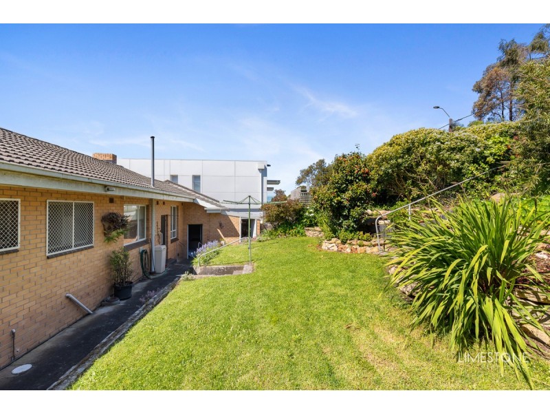 23 Lake Terrace West, Mount Gambier SA 5290