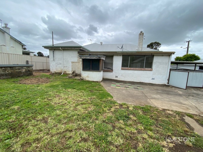 17 Crouch Street North, Mount Gambier SA 5290