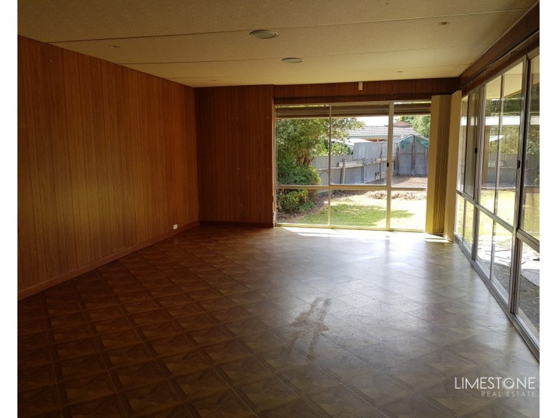 2 Coora Avenue, Mount Gambier SA 5290