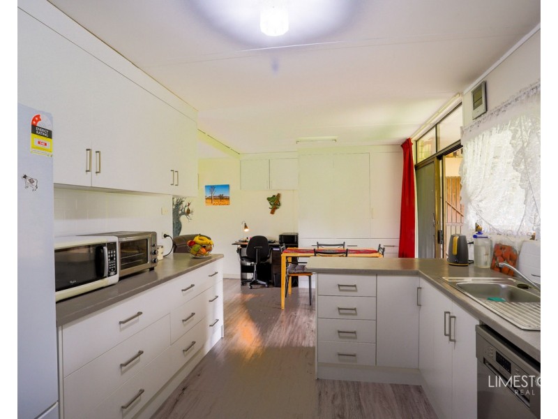 4 West Street, Tarpeena SA 5277