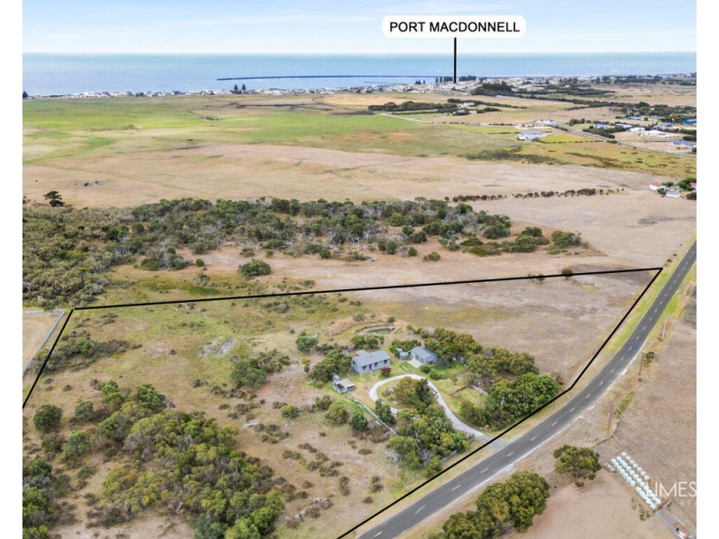 114 Lower Nelson Road, Port Macdonnell SA 5291