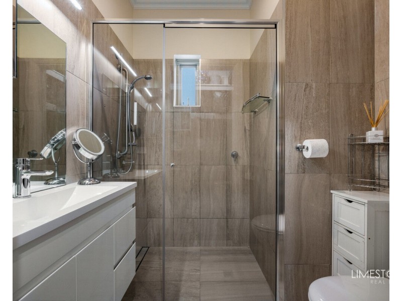 12 Racecourse Crescent, Glenburnie SA 5291