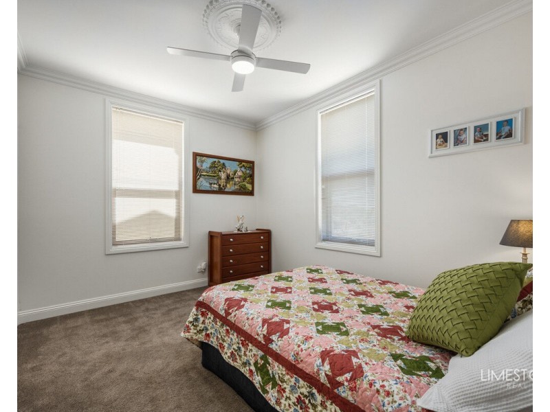 12 Racecourse Crescent, Glenburnie SA 5291