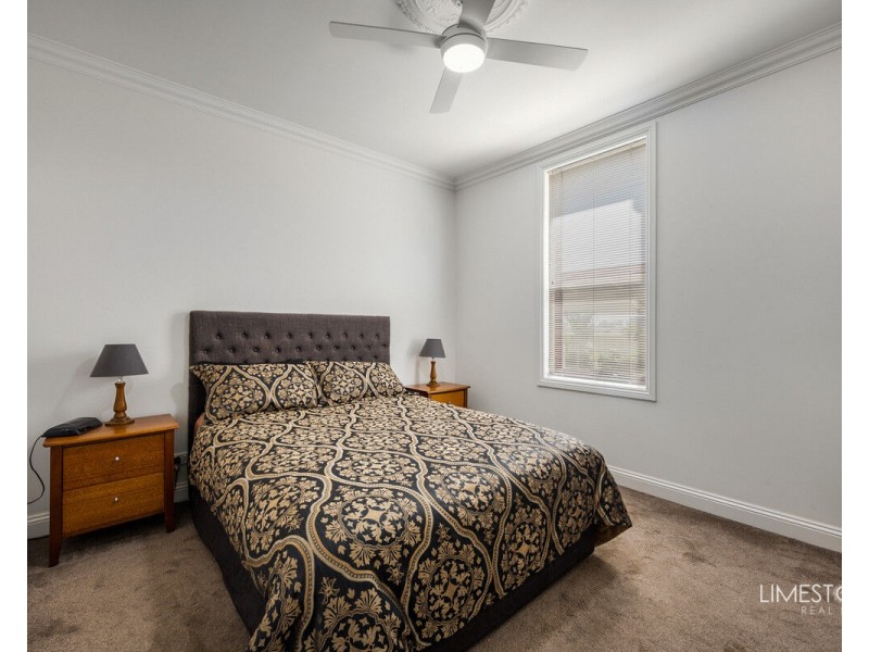 12 Racecourse Crescent, Glenburnie SA 5291