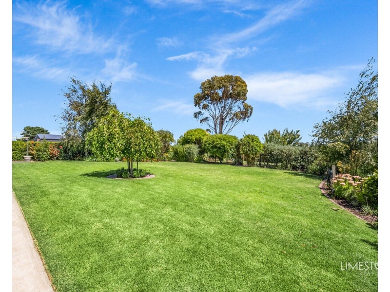 12 Racecourse Crescent, Glenburnie SA 5291