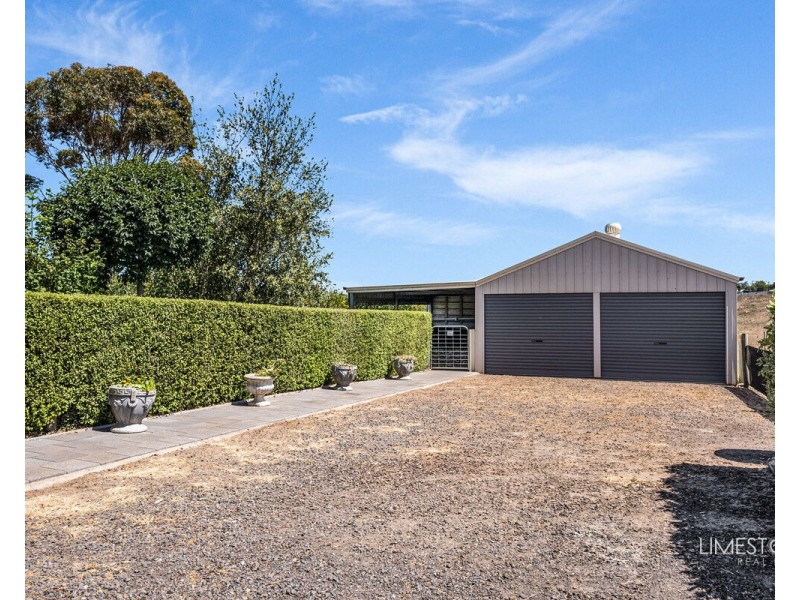 12 Racecourse Crescent, Glenburnie SA 5291