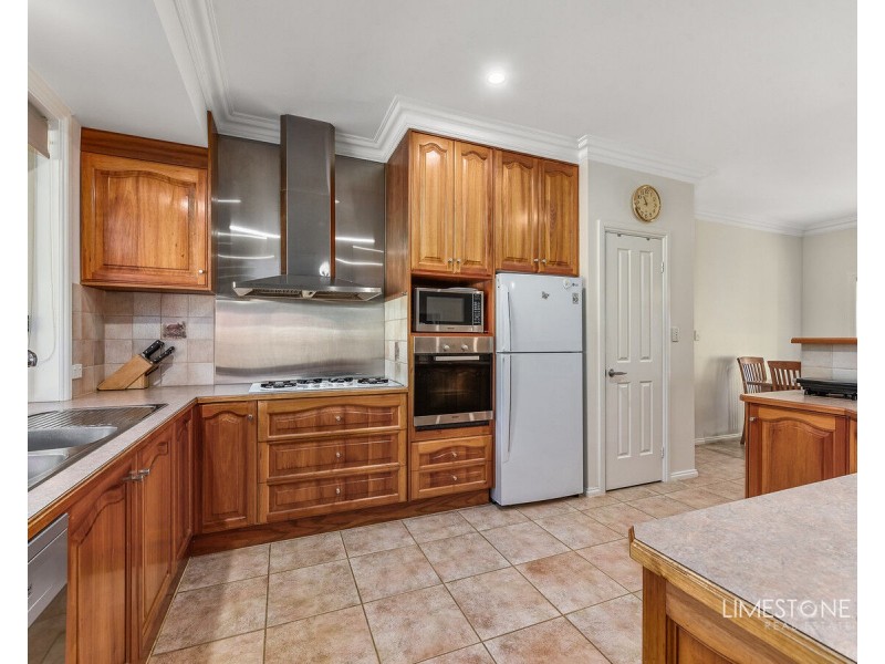 11 Parkway Avenue, Mount Gambier SA 5290