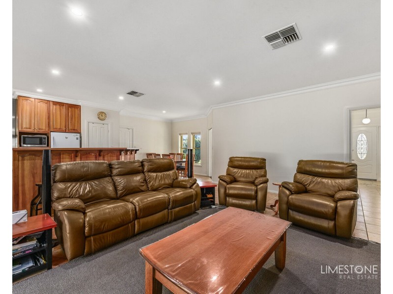 11 Parkway Avenue, Mount Gambier SA 5290